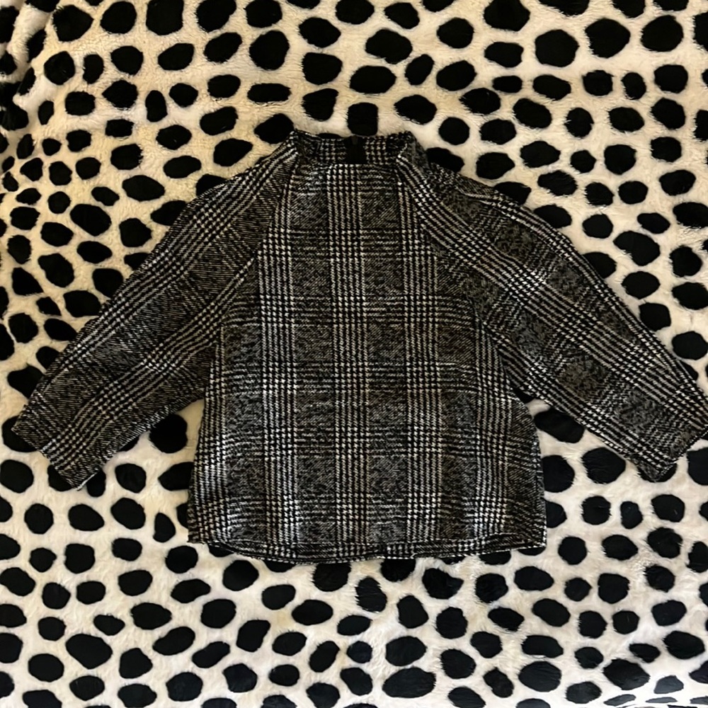 Zara - Black & White Plaid Crop Turtleneck Size S